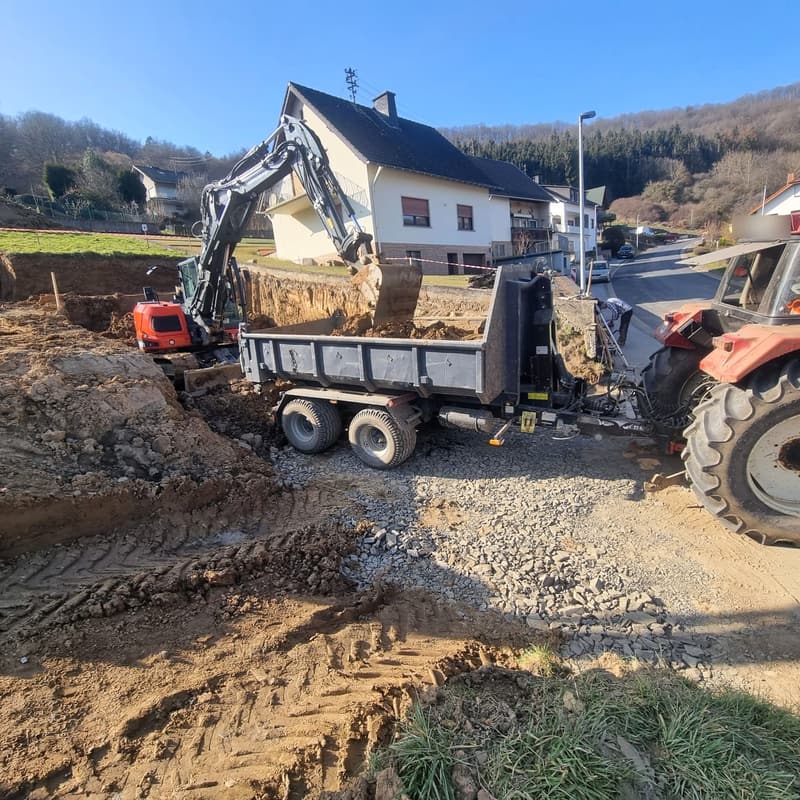 Aushub direkt auf den Anhänger